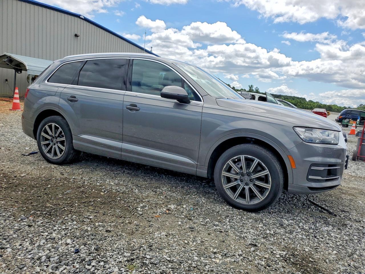 2017 AUDI Q7 — фото 4