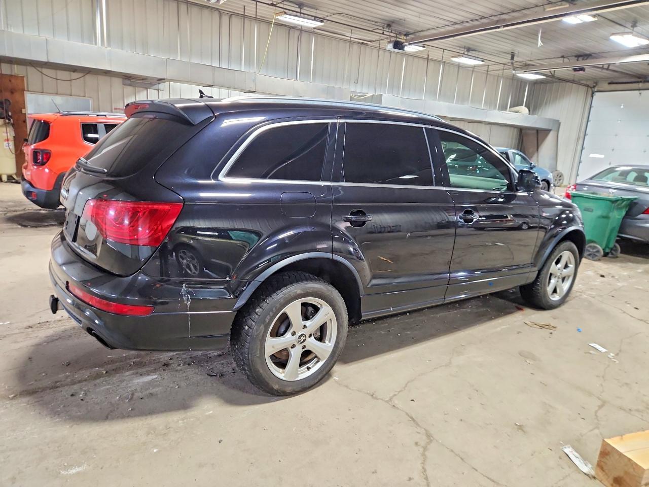 2011 AUDI Q7 — фото 3