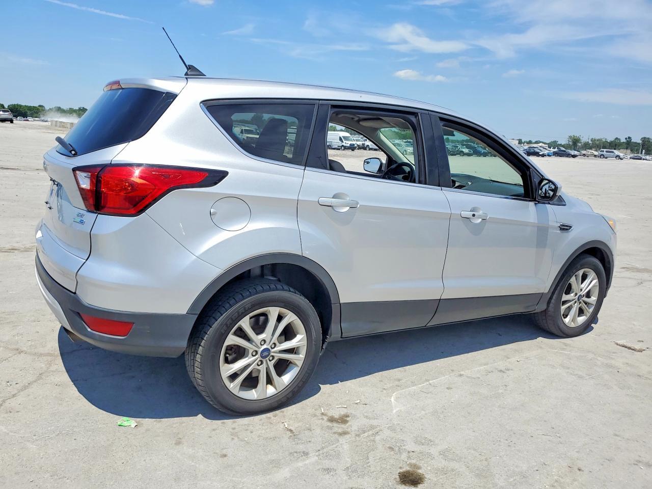 2019 FORD ESCAPE — фото 3