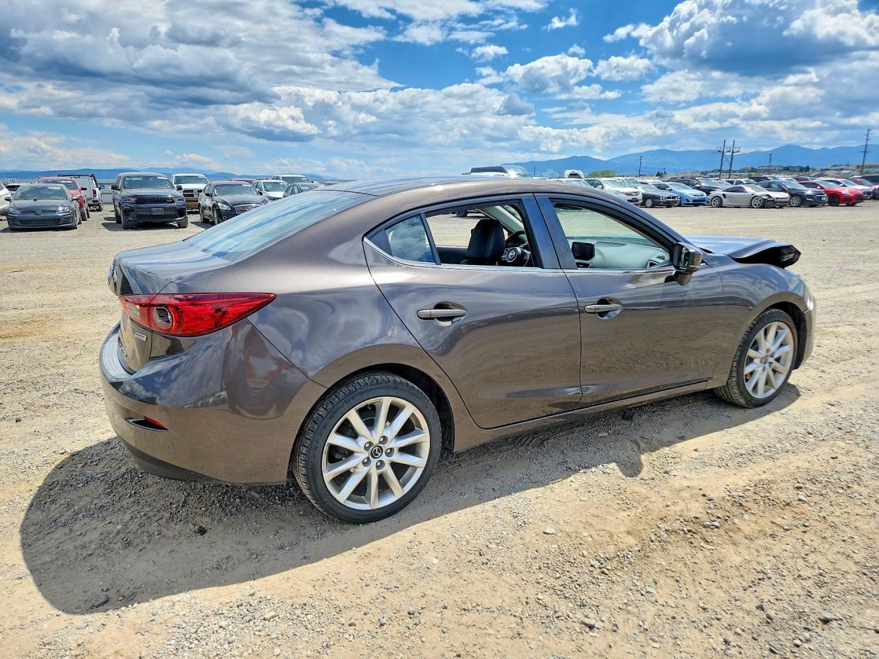 2017 MAZDA 3 — фото 3