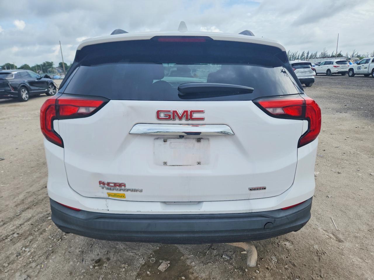 2018 GMC TERRAIN — фото 6