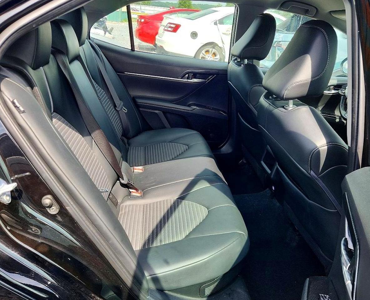 2022 TOYOTA CAMRY HYBRID — фото 10