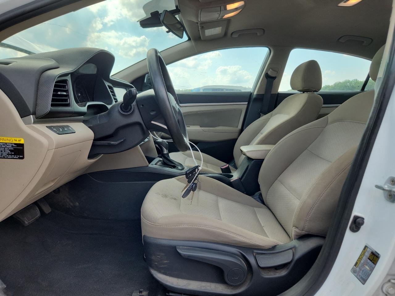 2019 HYUNDAI ELANTRA — фото 7