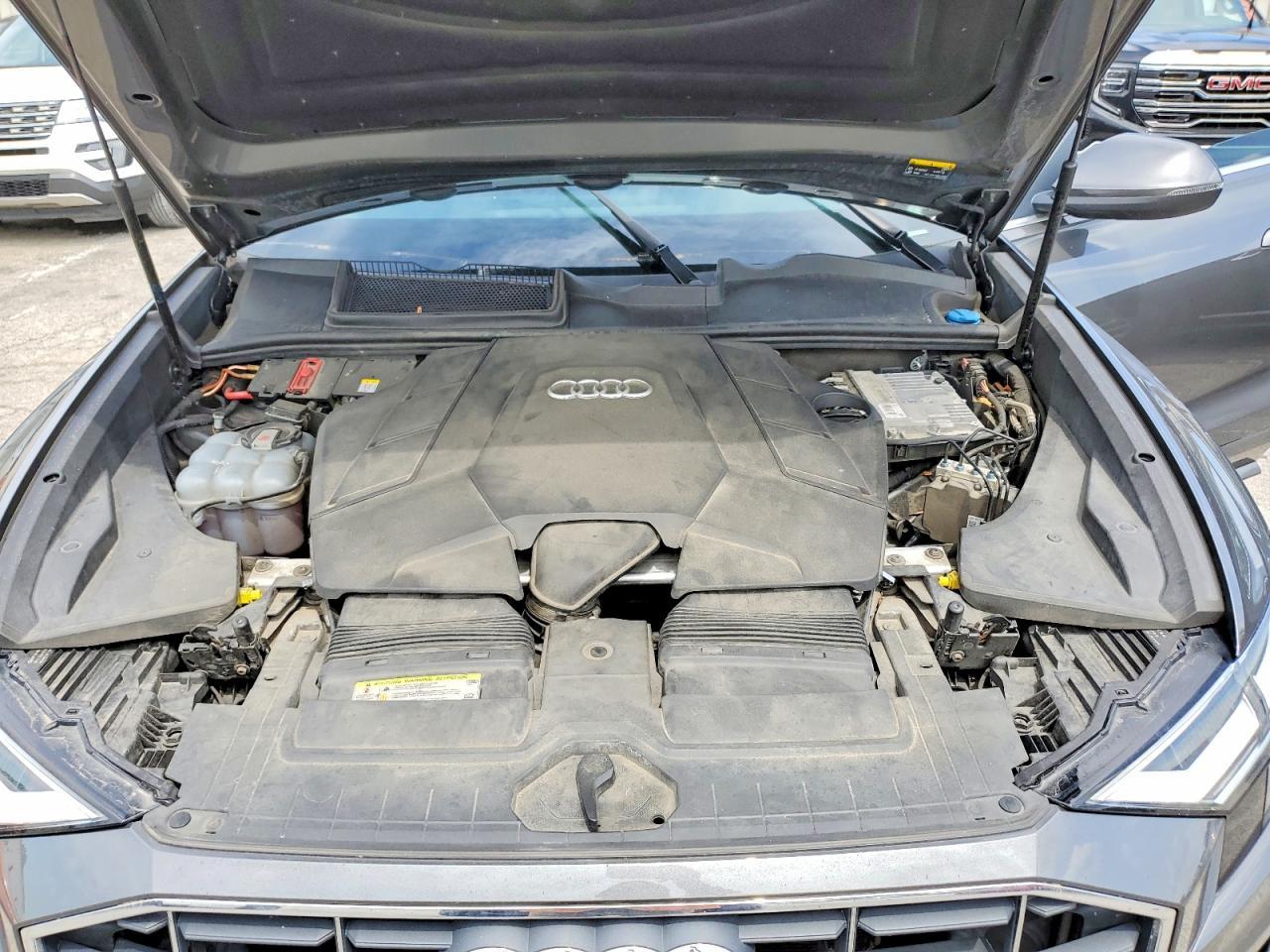 2019 AUDI Q8 — фото 12