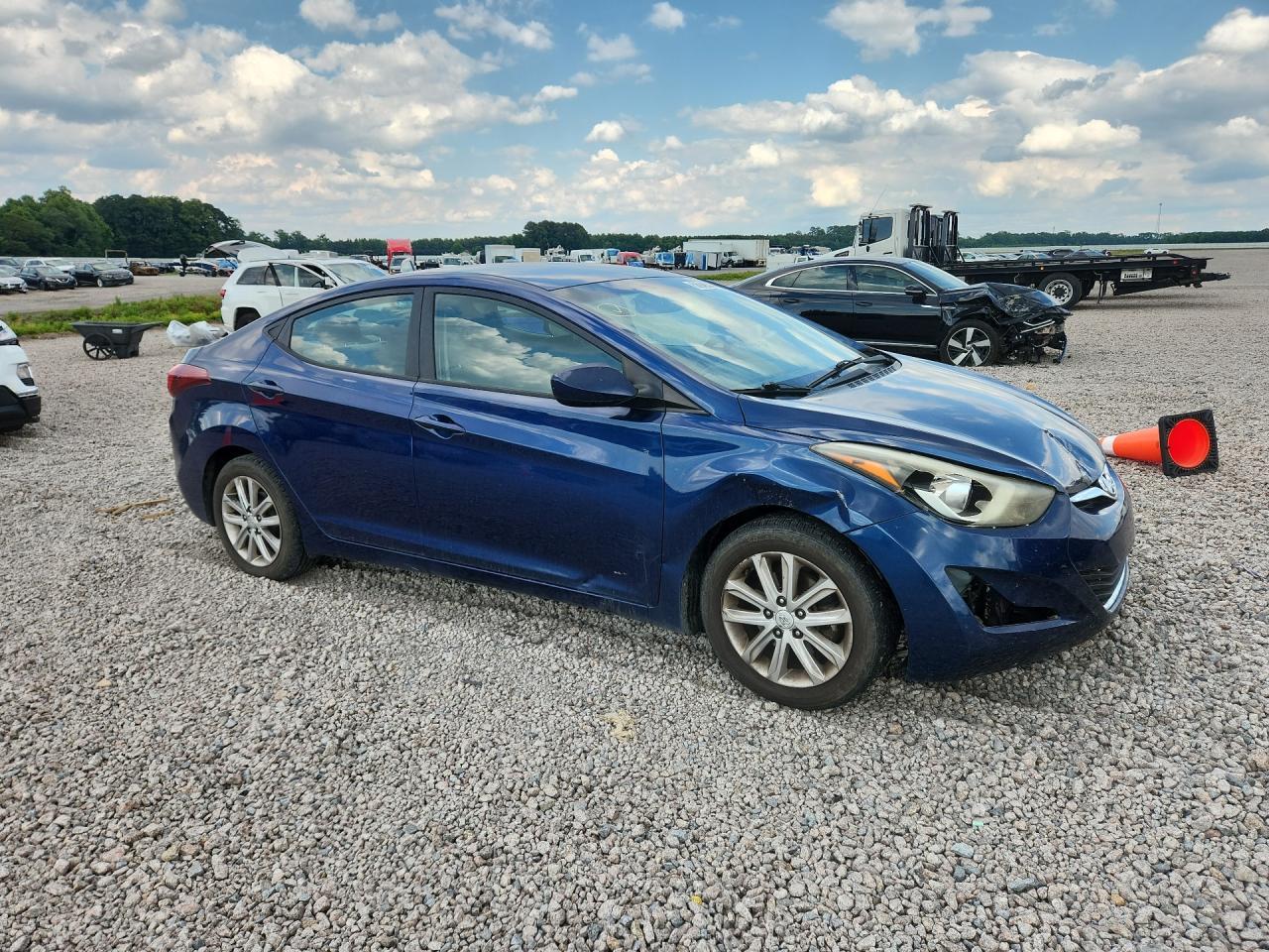 2015 HYUNDAI ELANTRA — фото 4