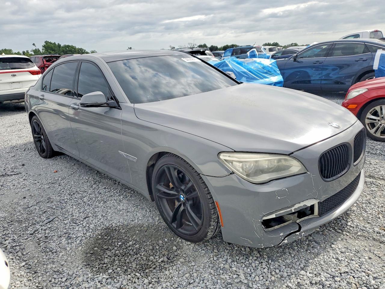 BMW 7 SERIES