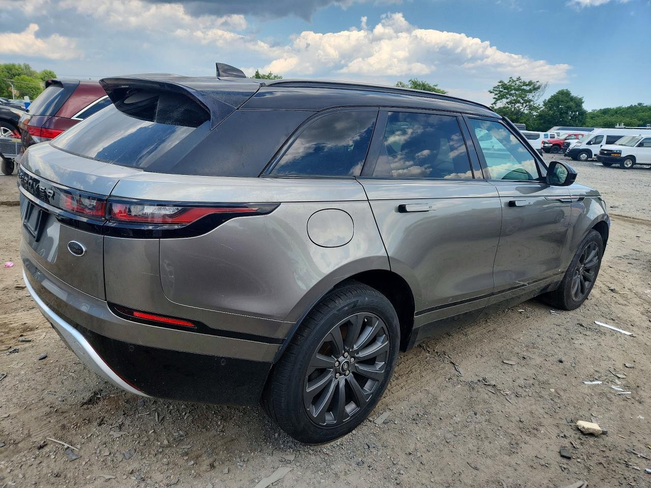 2018 LAND ROVER RANGE ROVER VELAR — фото 3