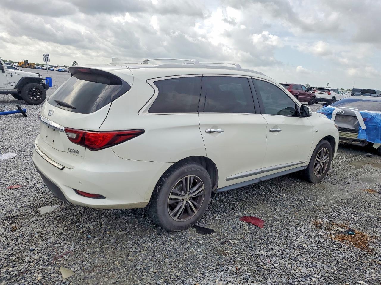 2019 INFINITI QX60 — фото 3