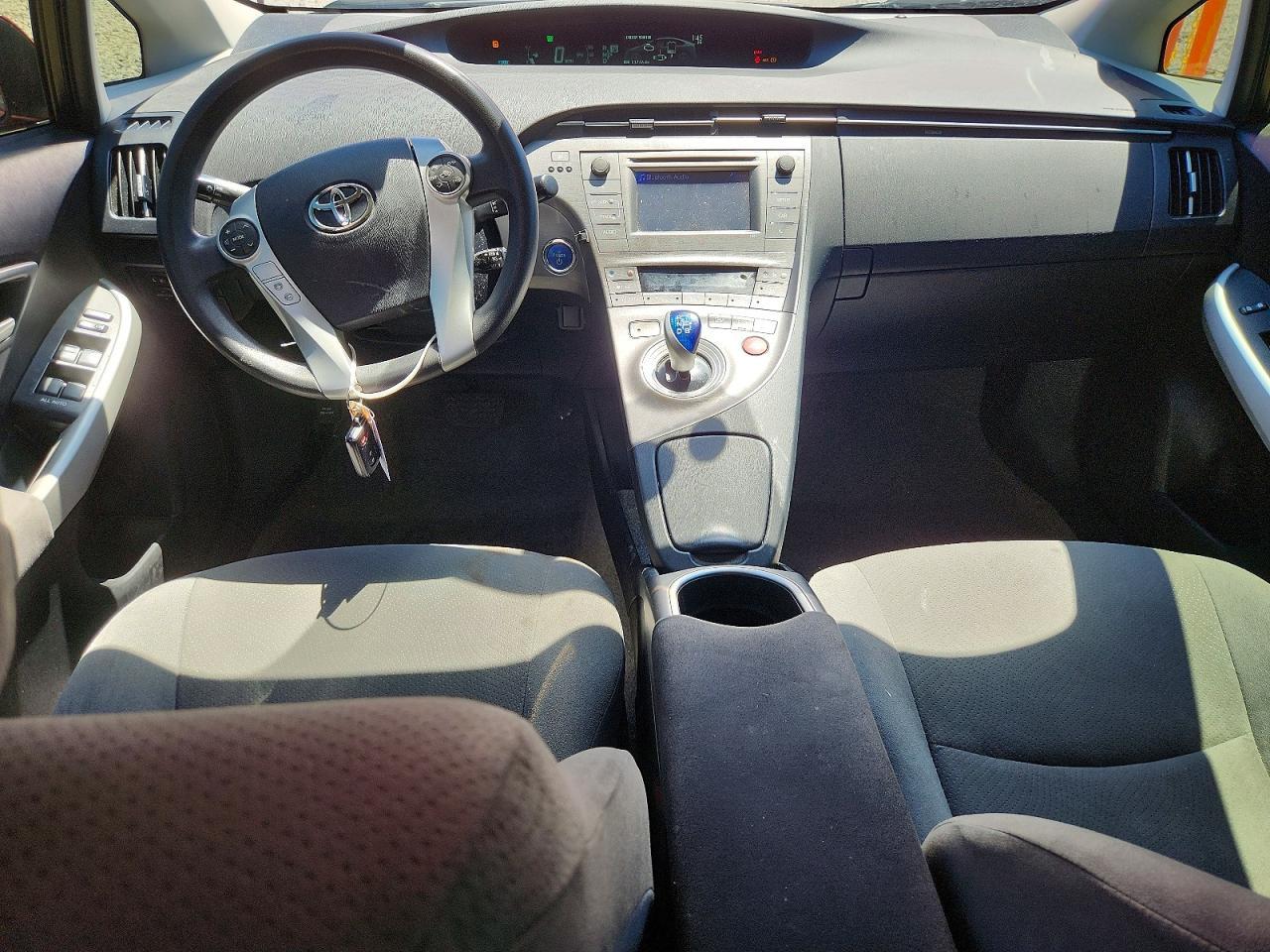 2012 TOYOTA PRIUS — фото 8