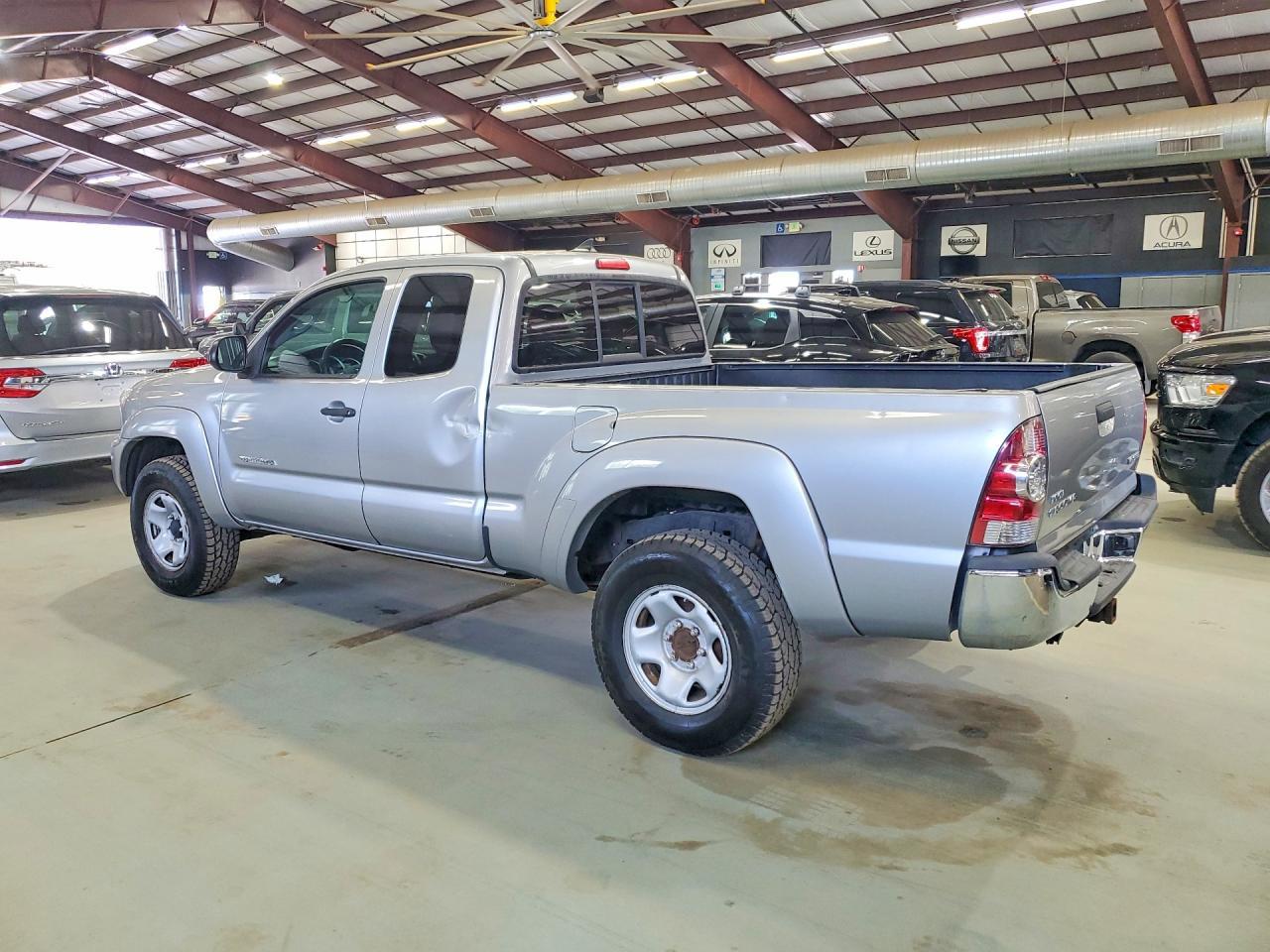 2014 TOYOTA TACOMA — фото 2