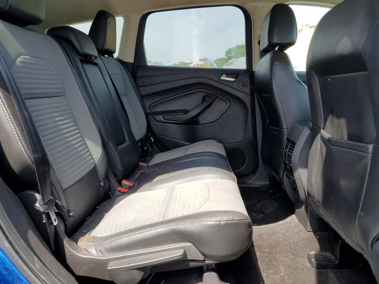 FORD ESCAPE