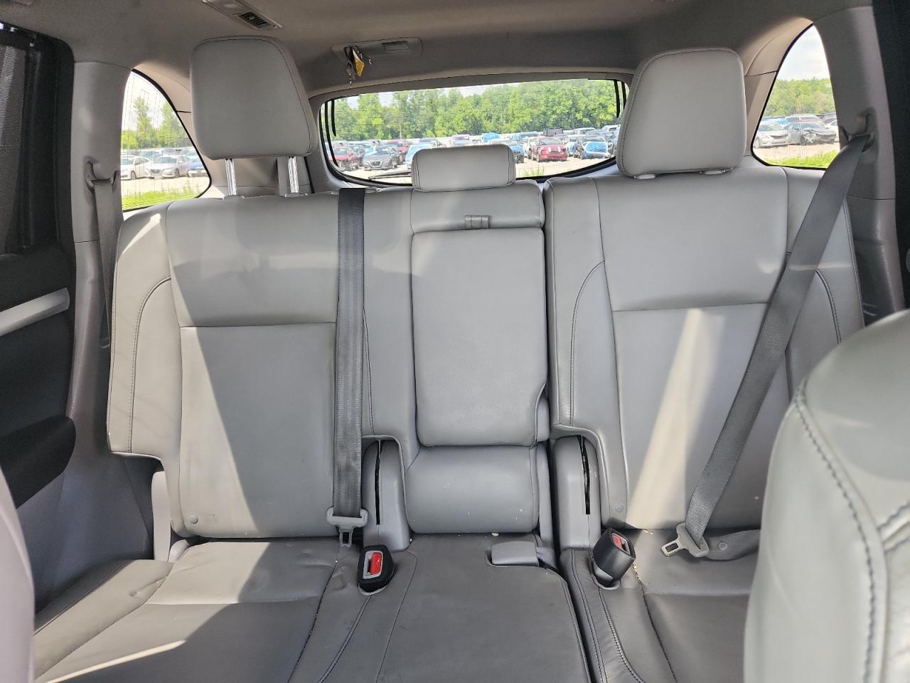 2015 TOYOTA HIGHLANDER — фото 10