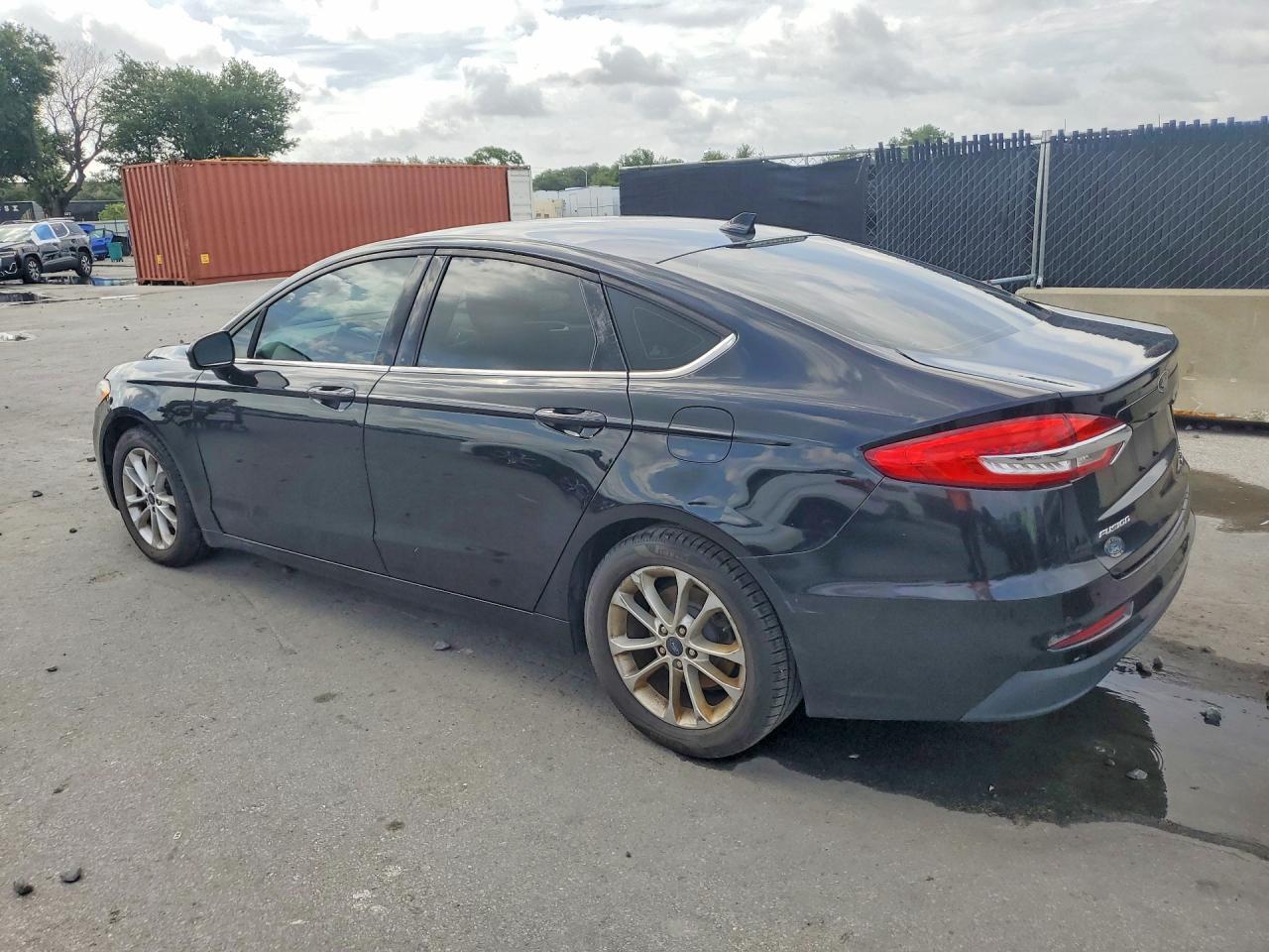 FORD FUSION