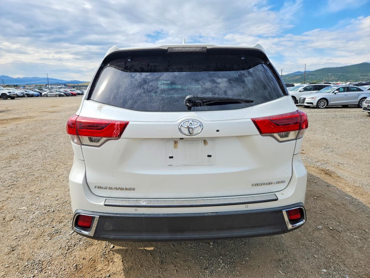 2017 TOYOTA HIGHLANDER — фото 6