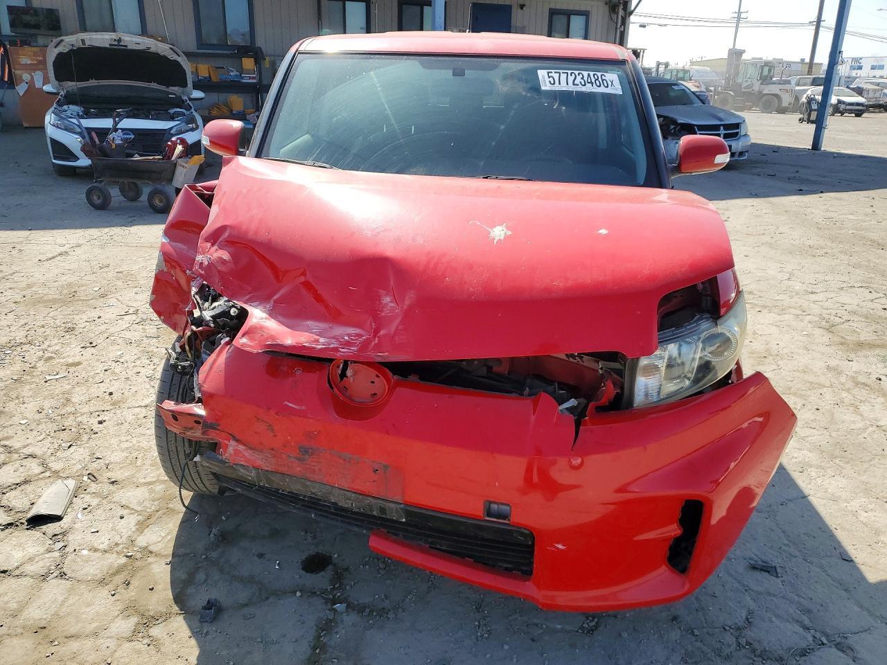2013 SCION XB — фото 5