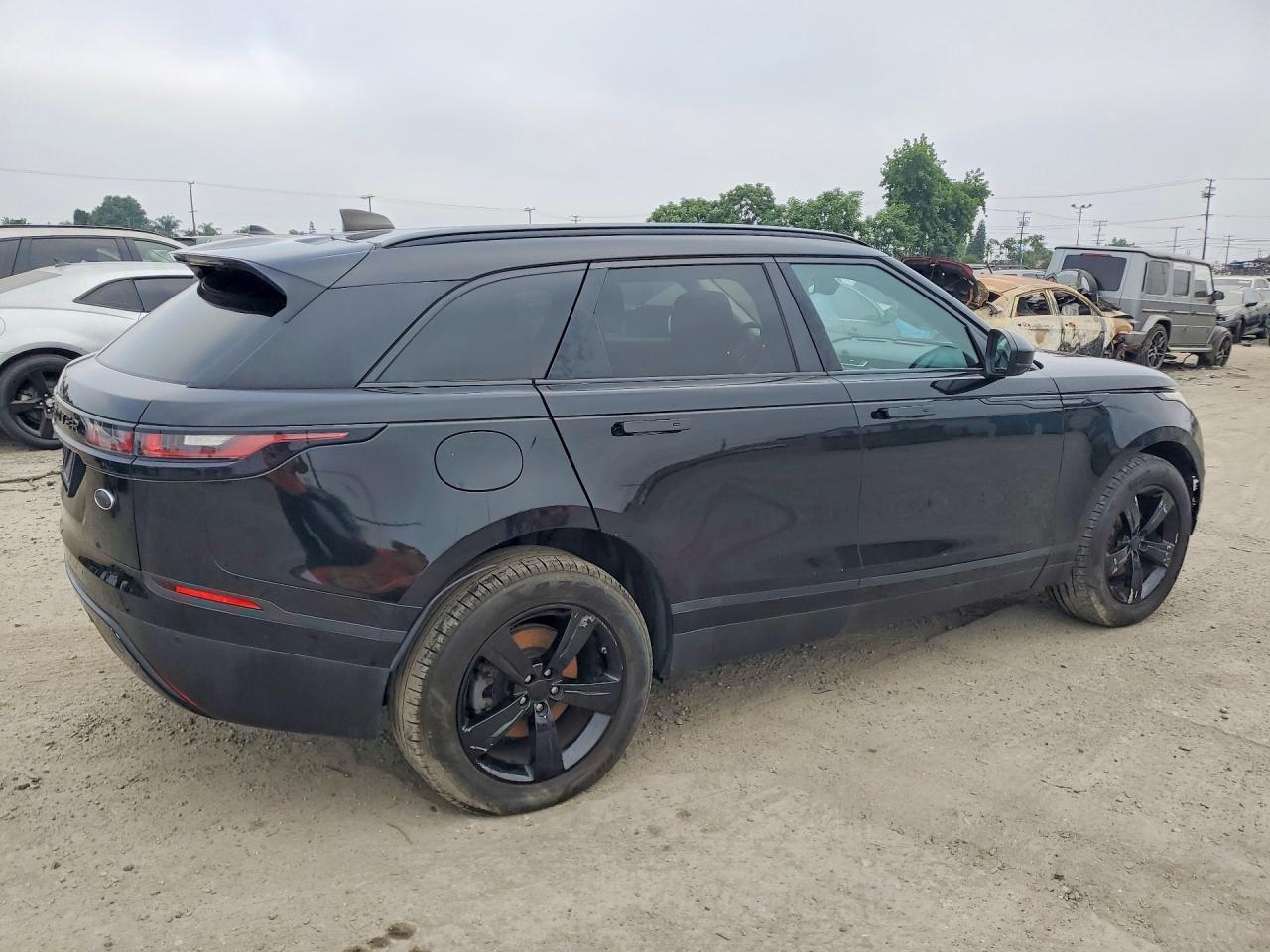 2019 LAND ROVER RANGE ROVER VELAR — фото 3