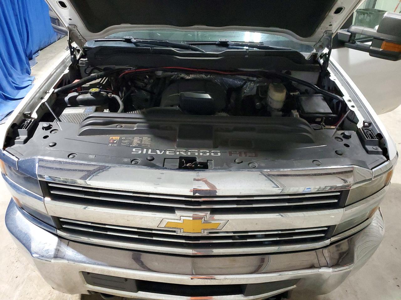 2015 CHEVROLET SILVERADO 3500 — фото 11