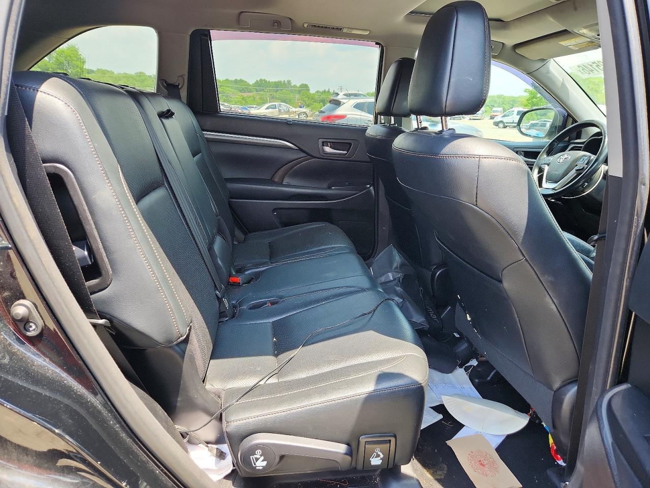 2017 TOYOTA HIGHLANDER — фото 11