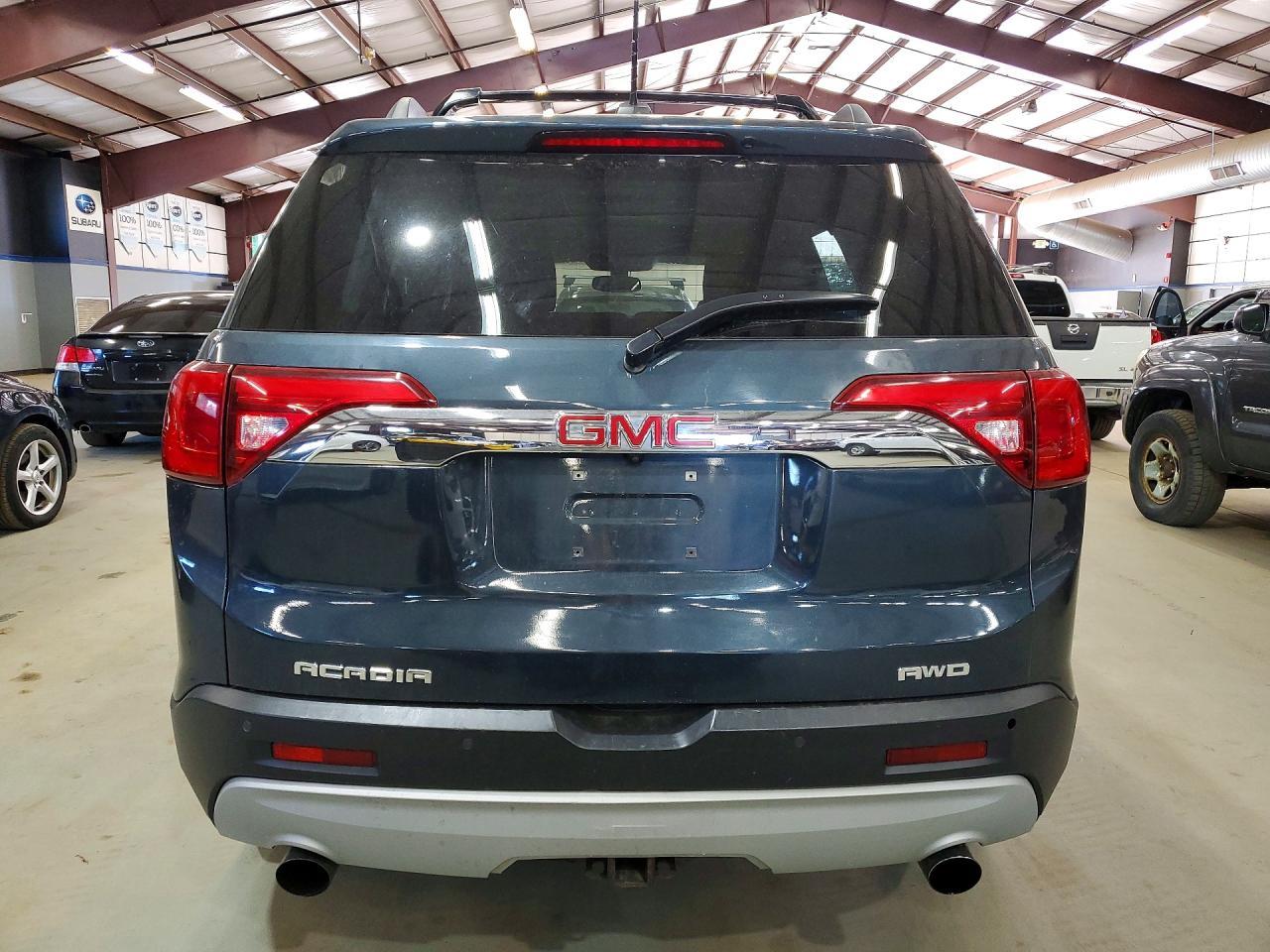 2019 GMC ACADIA — фото 6