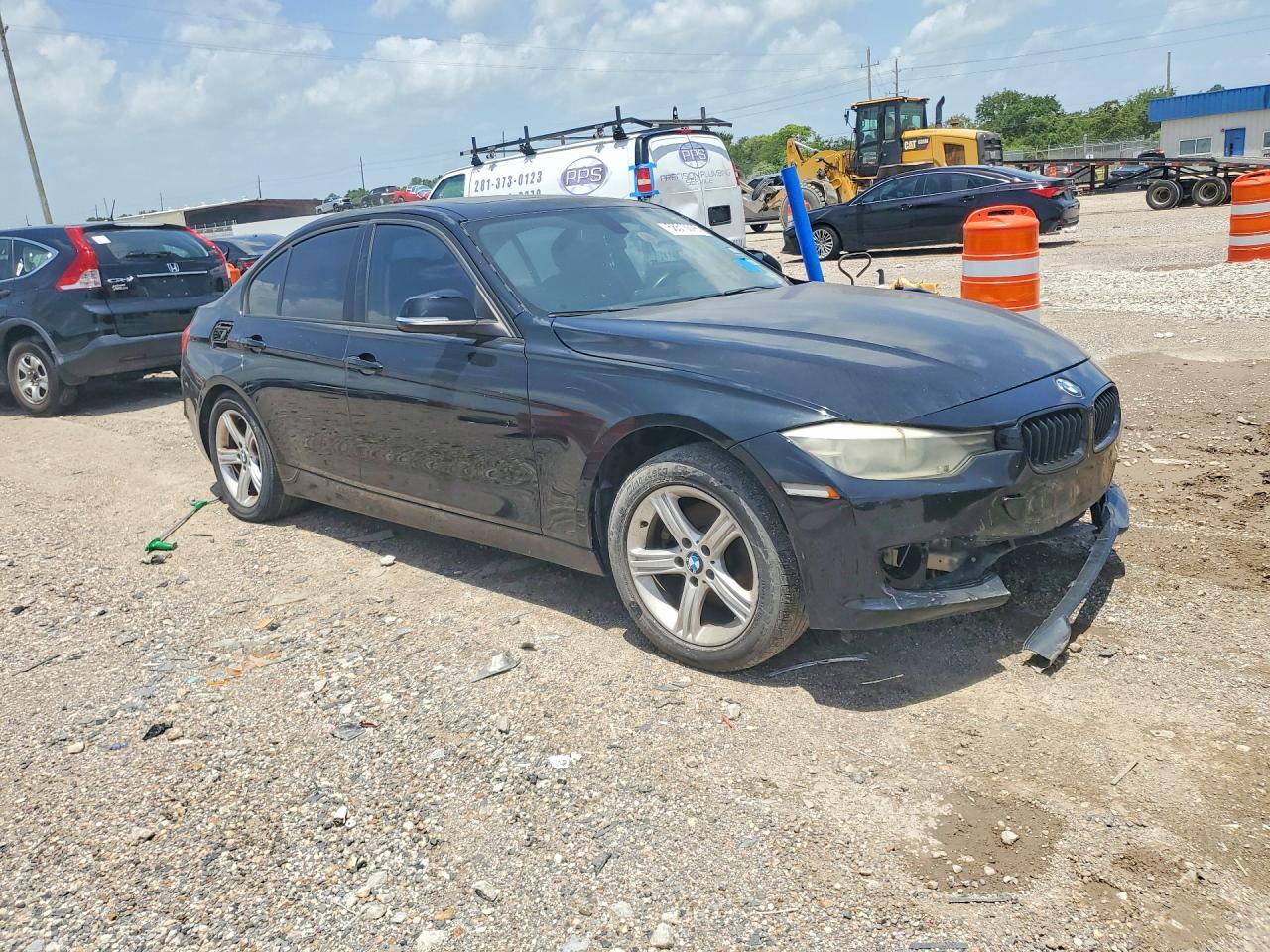 2014 BMW 3 SERIES — фото 4
