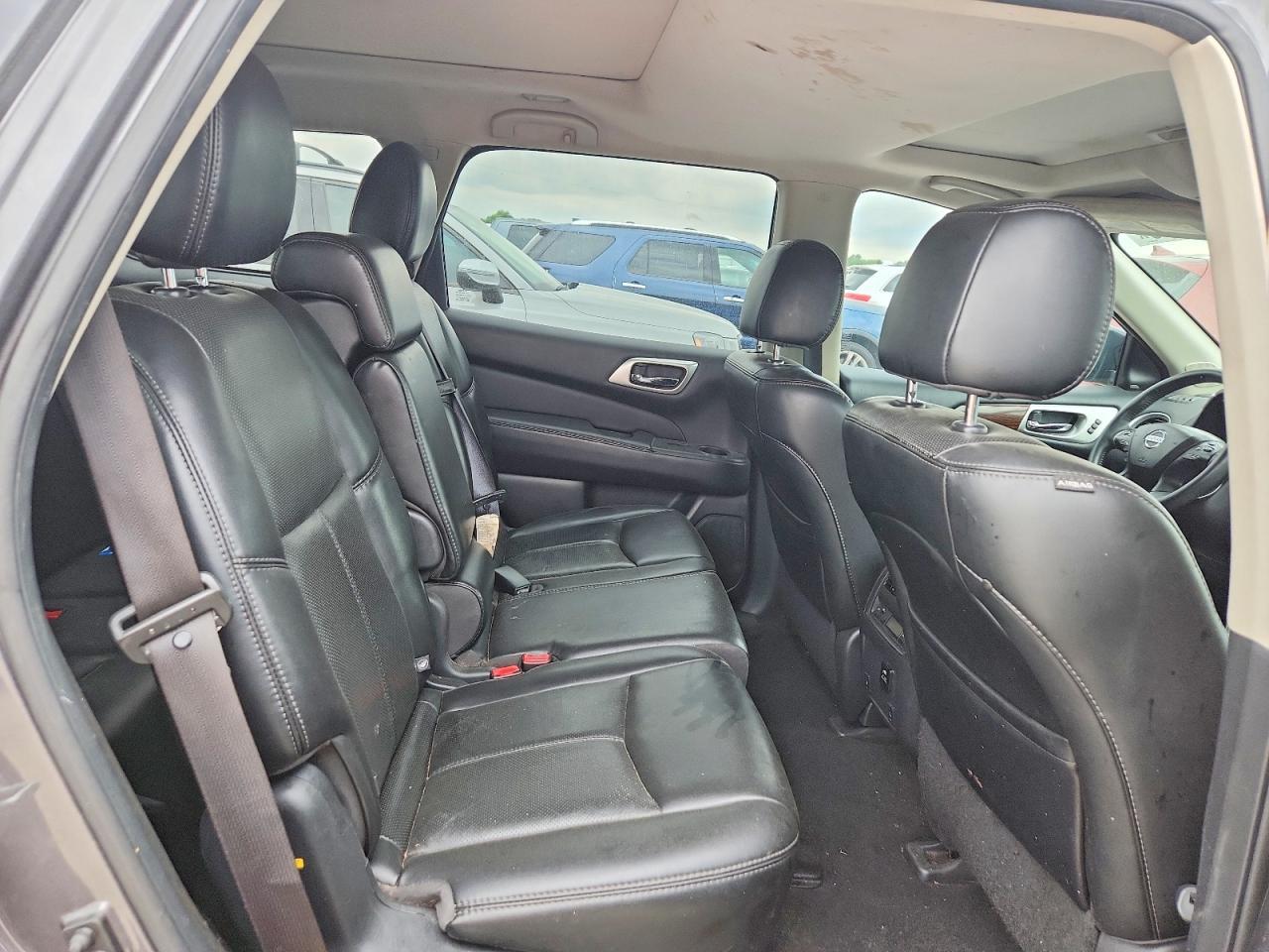 2017 NISSAN PATHFINDER — фото 11