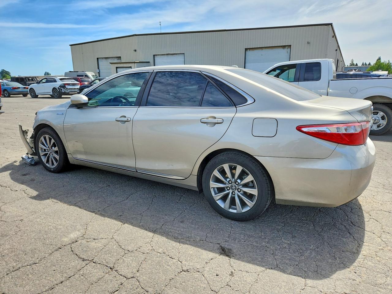 2017 TOYOTA CAMRY HYBRID — фото 2