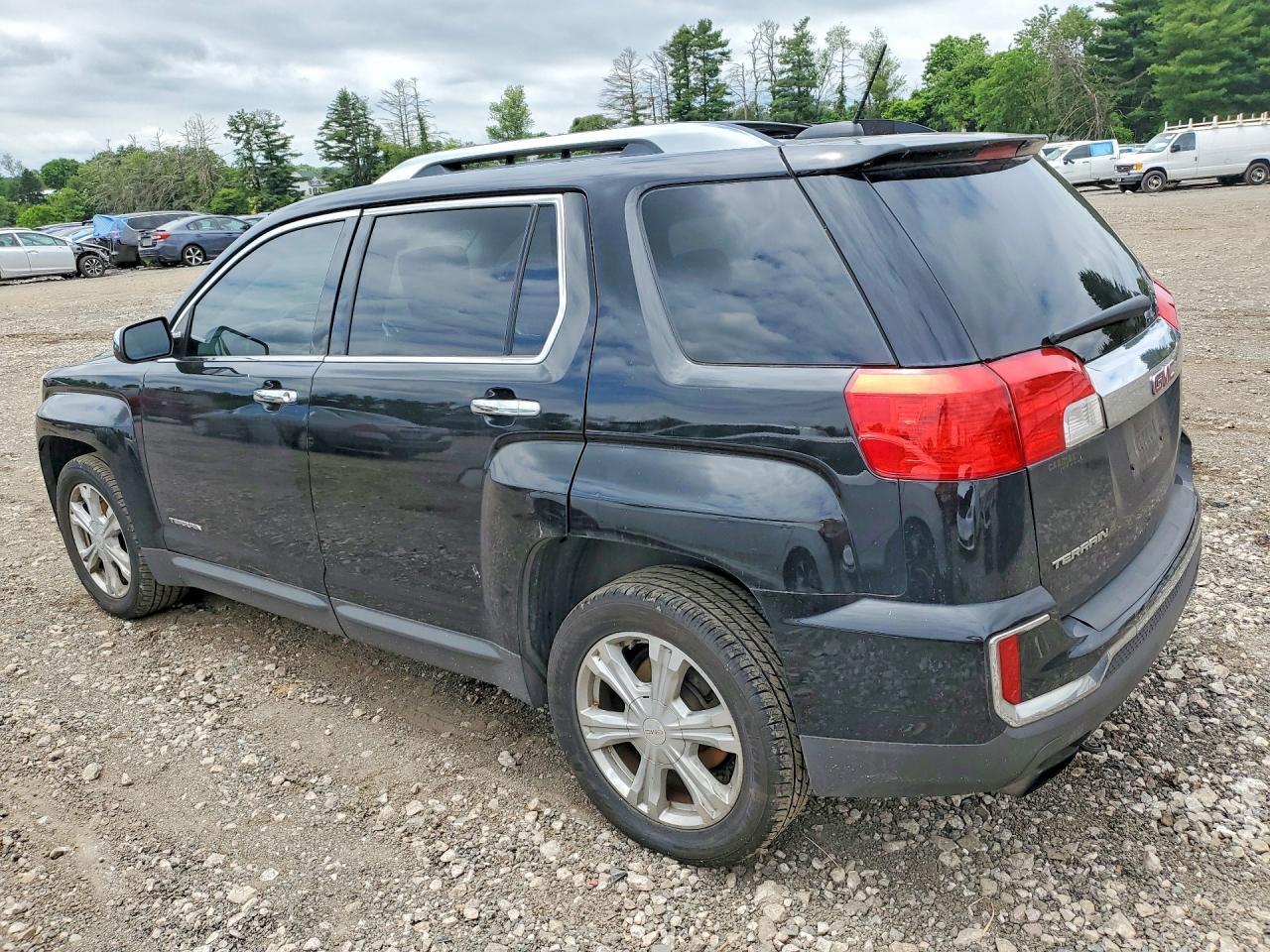 2017 GMC TERRAIN — фото 2