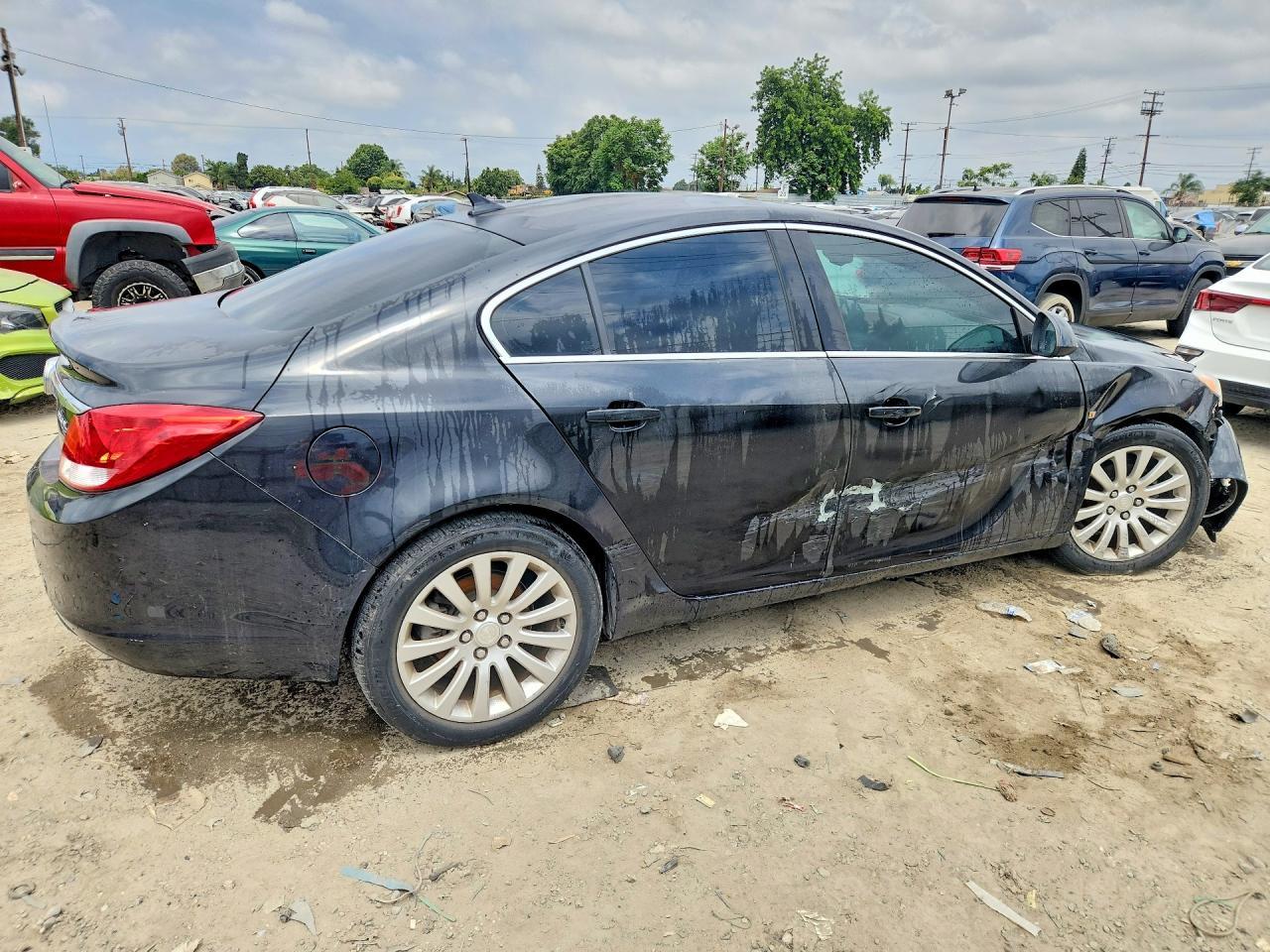 2011 BUICK REGAL — фото 3