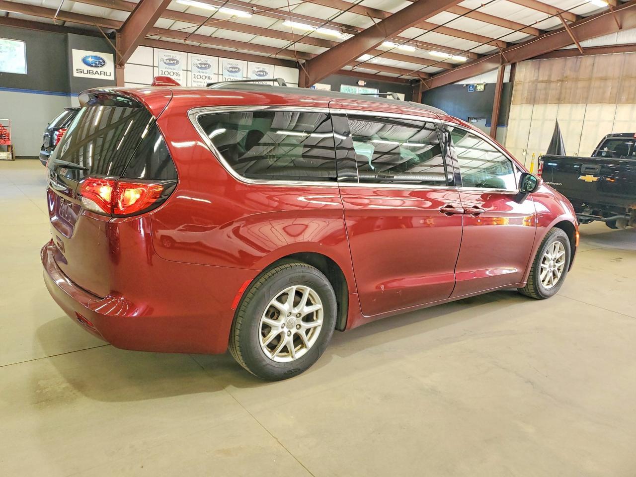 2020 CHRYSLER VOYAGER — фото 3