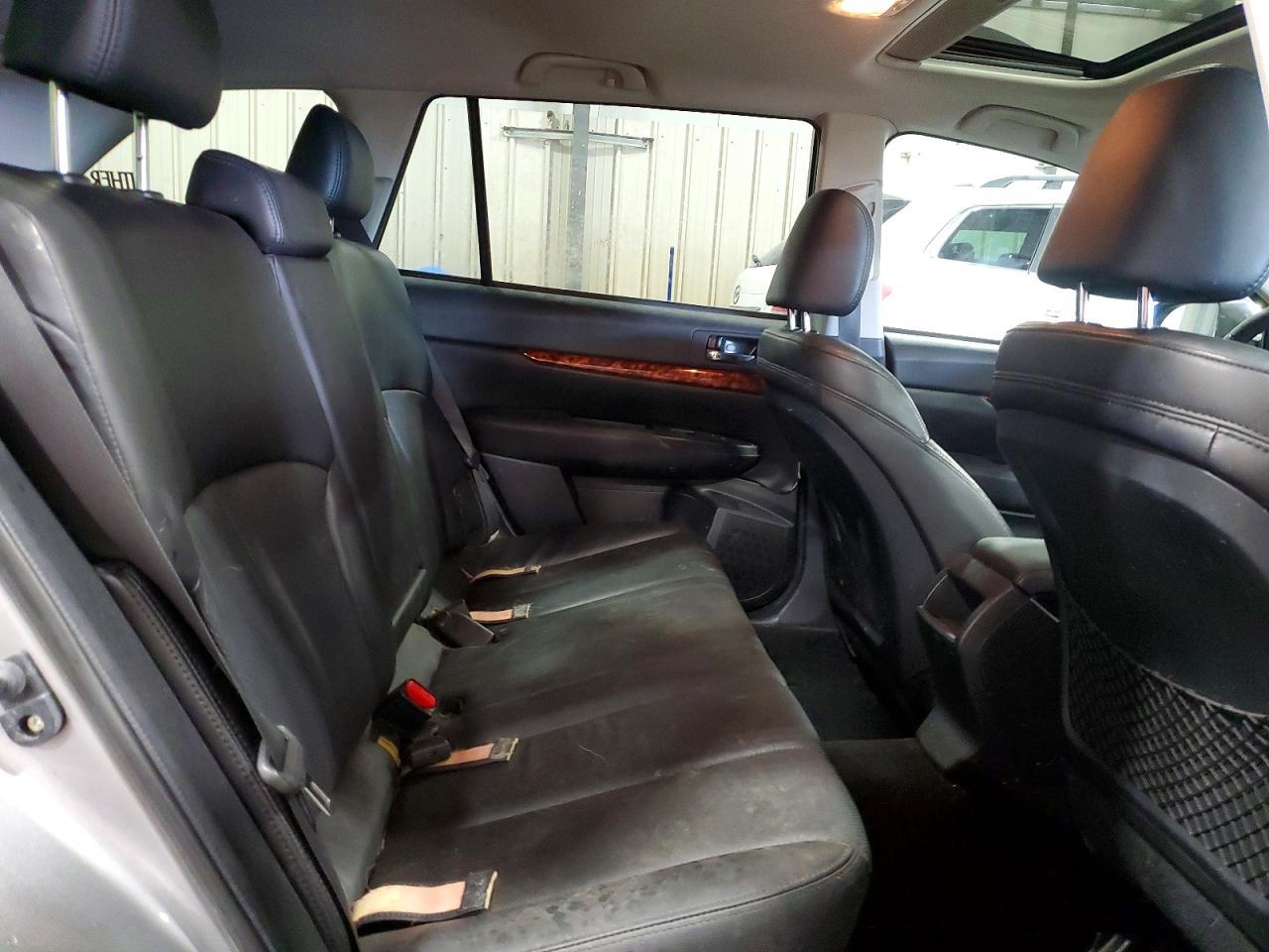 2011 SUBARU LEGACY — фото 11
