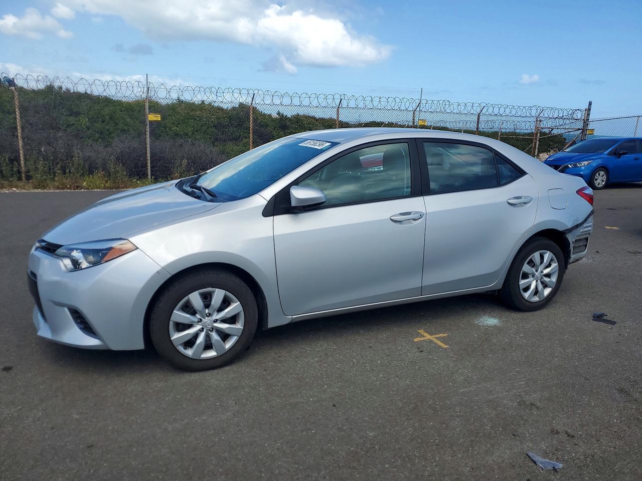 2015 TOYOTA COROLLA — фото 1
