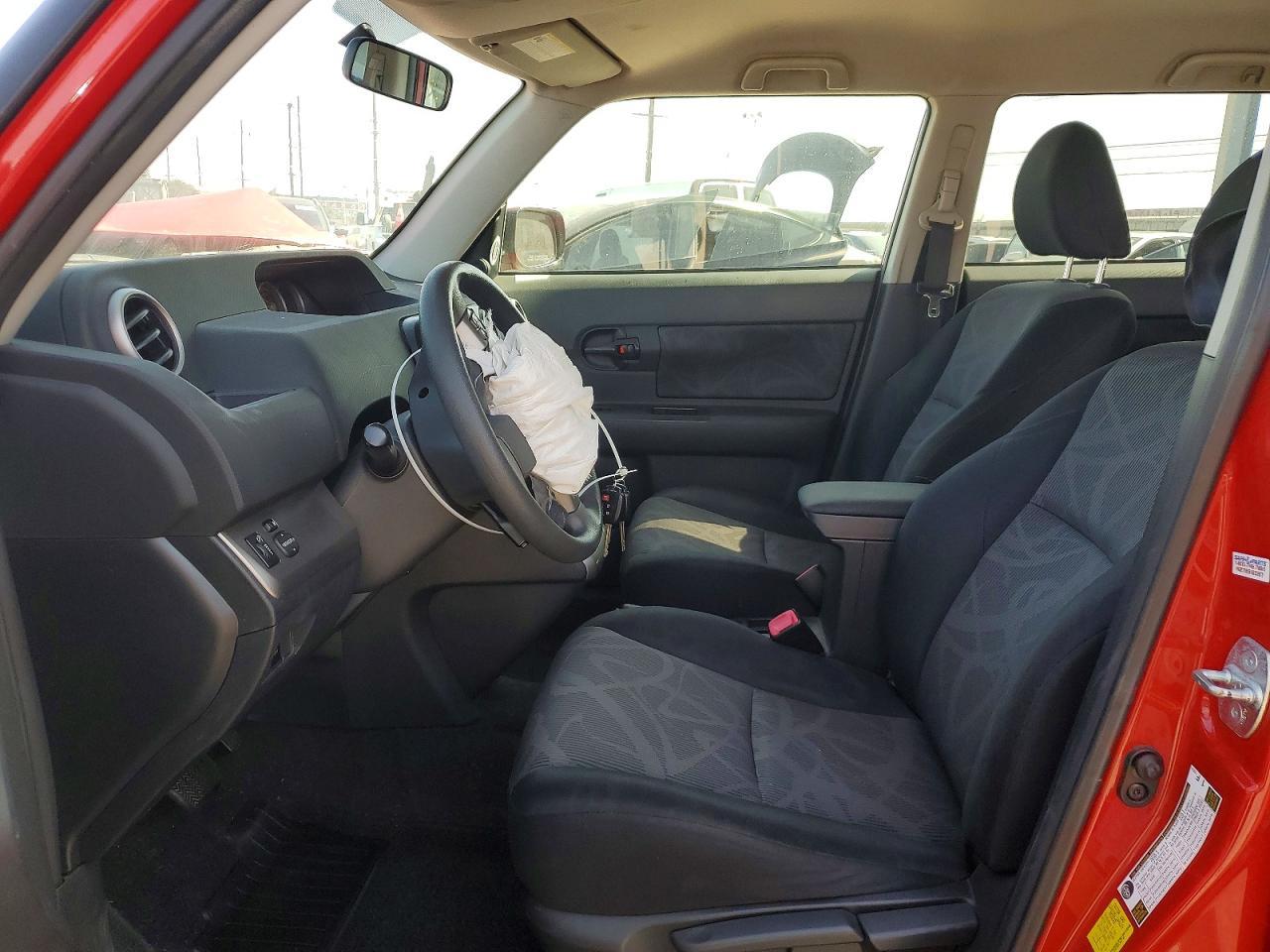 2013 SCION XB — фото 7