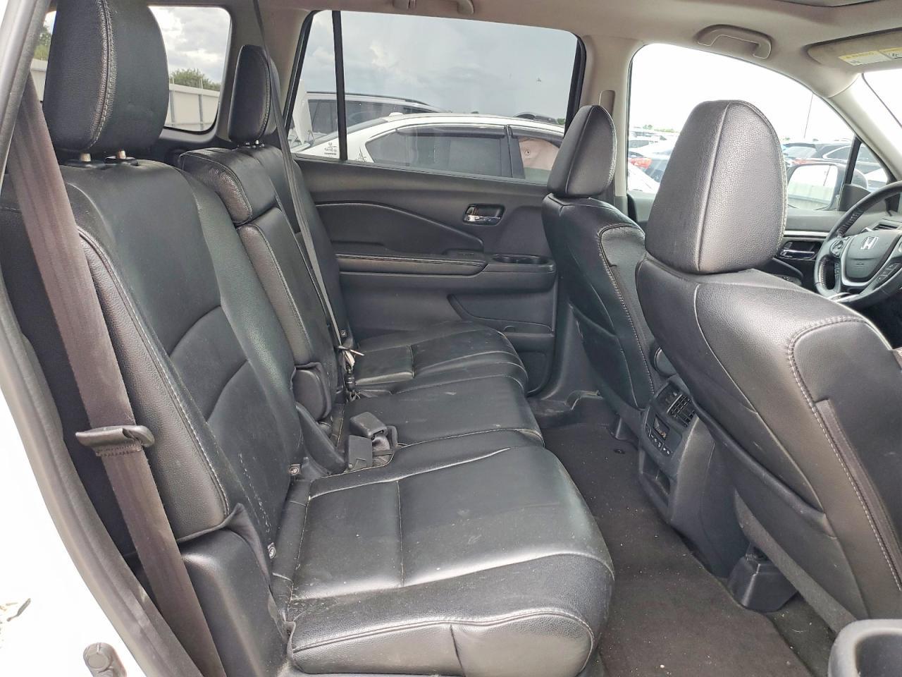 2017 HONDA PILOT — фото 11