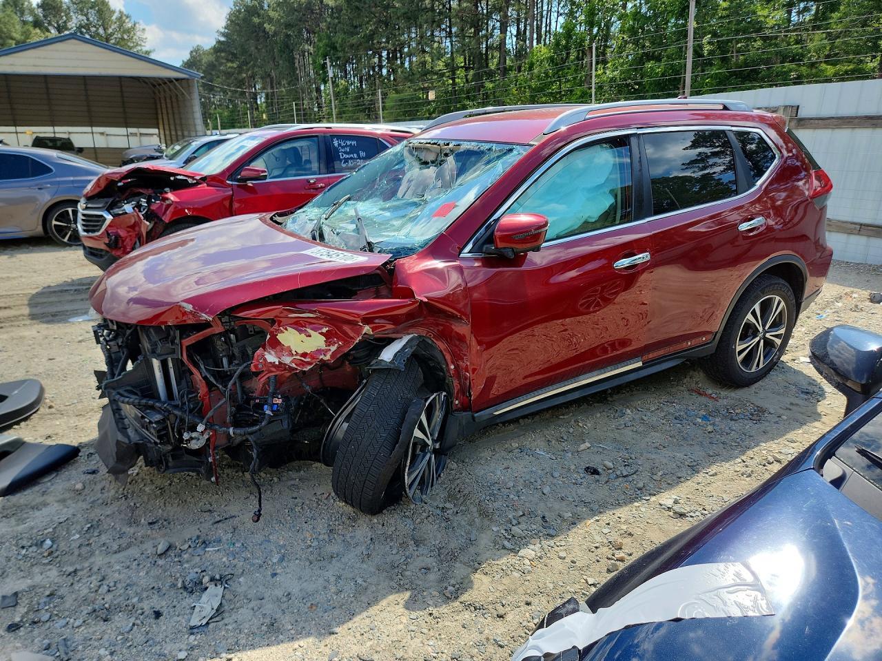 2018 NISSAN ROGUE — фото 1