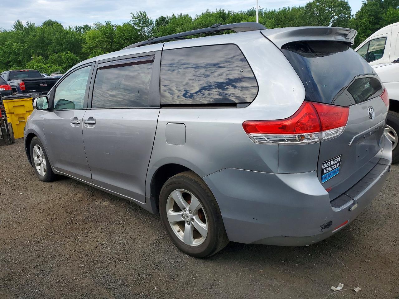 TOYOTA SIENNA