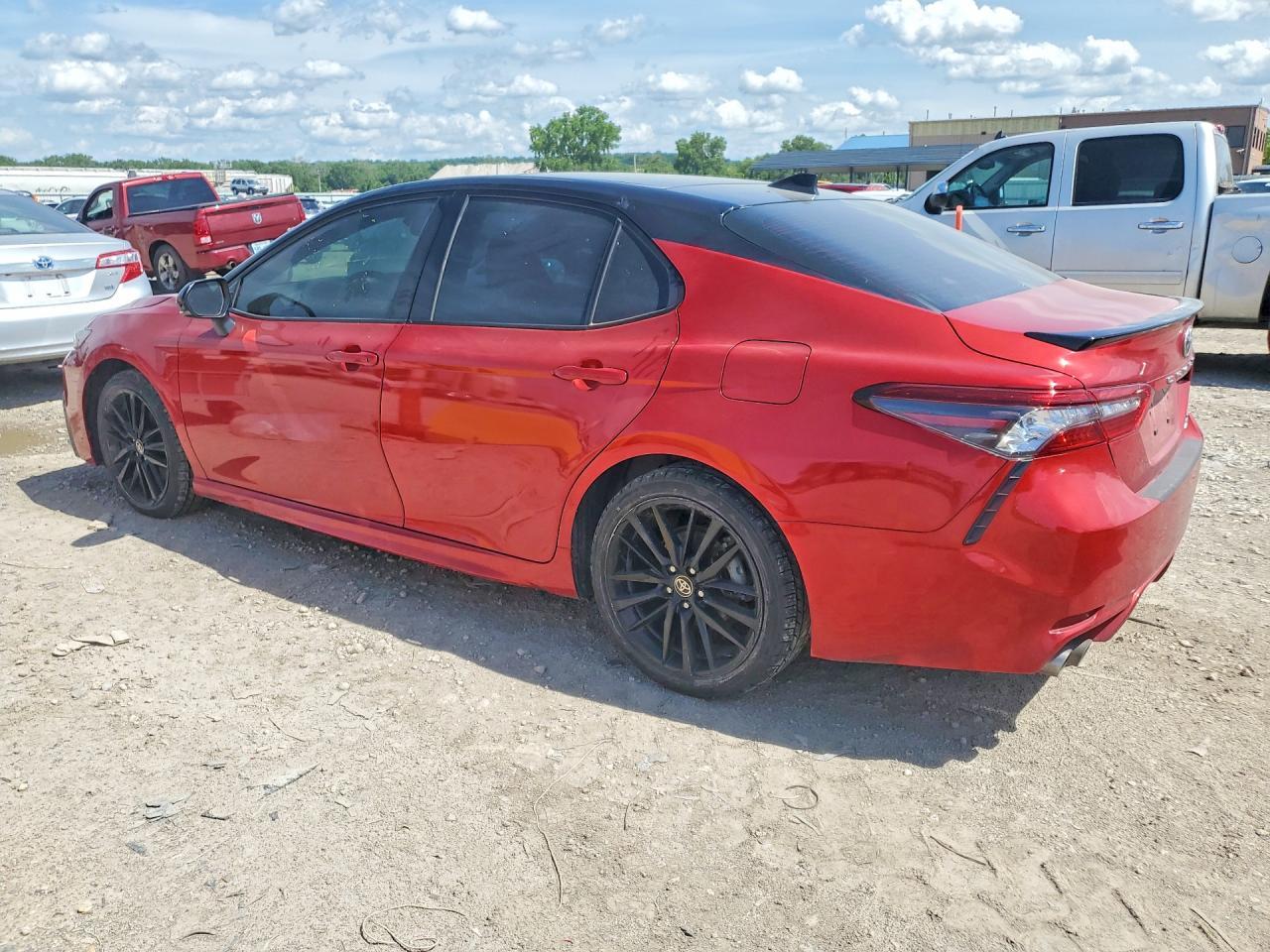 2022 TOYOTA CAMRY — фото 2