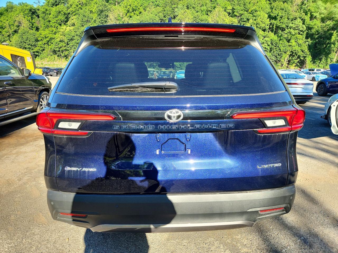 2026 TOYOTA HIGHLANDER HYBRID — фото 6