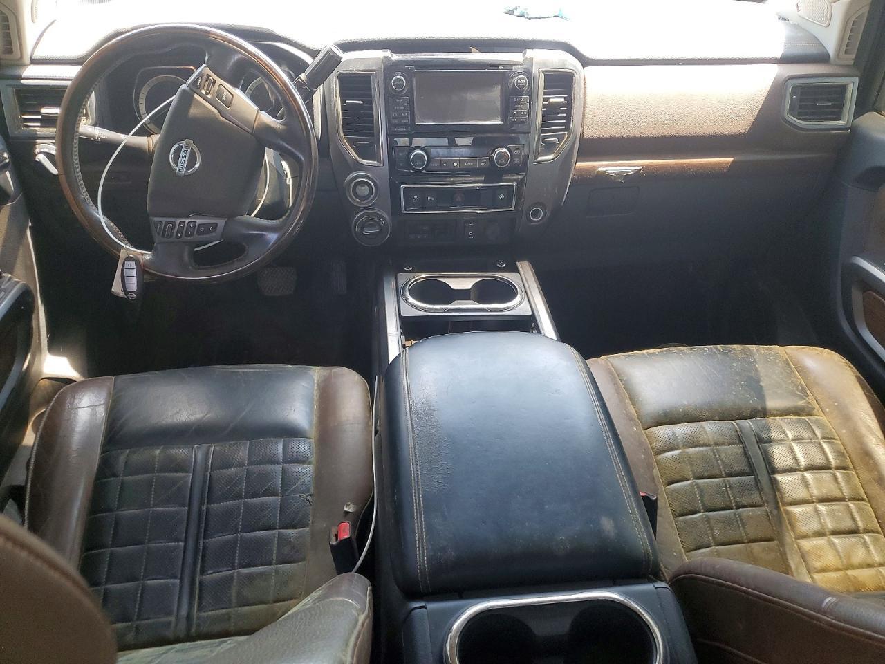 2016 NISSAN TITAN — фото 8
