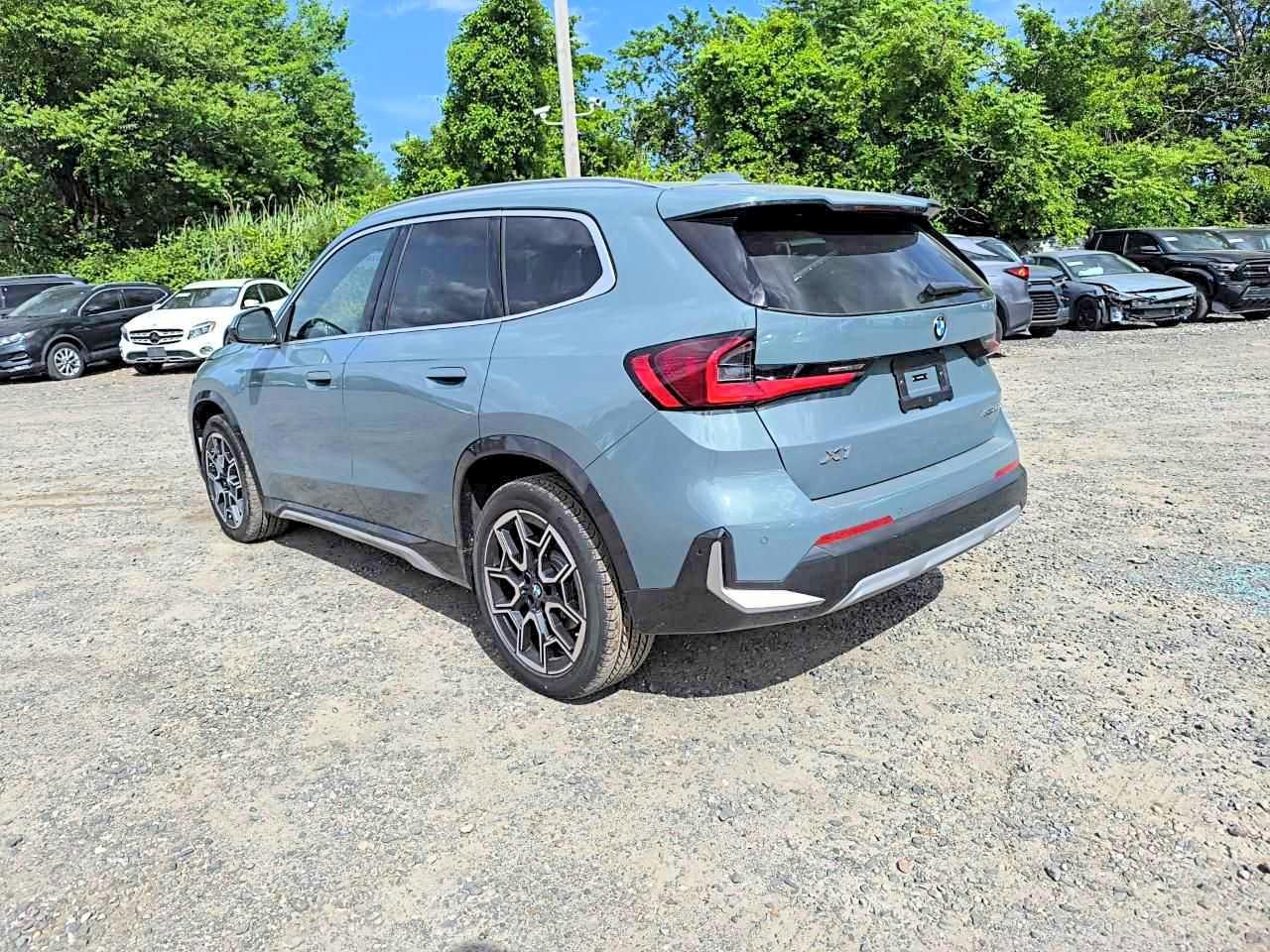 2026 BMW X1 — фото 2
