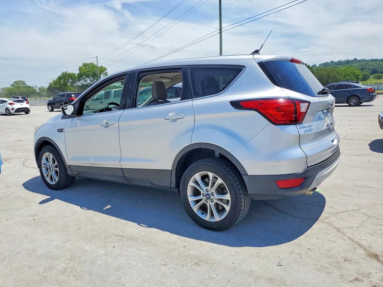 2019 FORD ESCAPE — фото 2