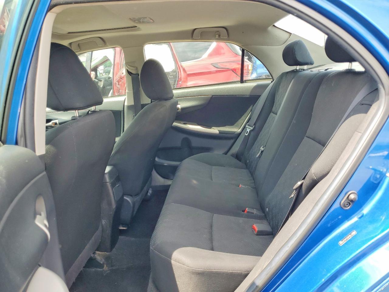 2010 TOYOTA COROLLA — фото 10