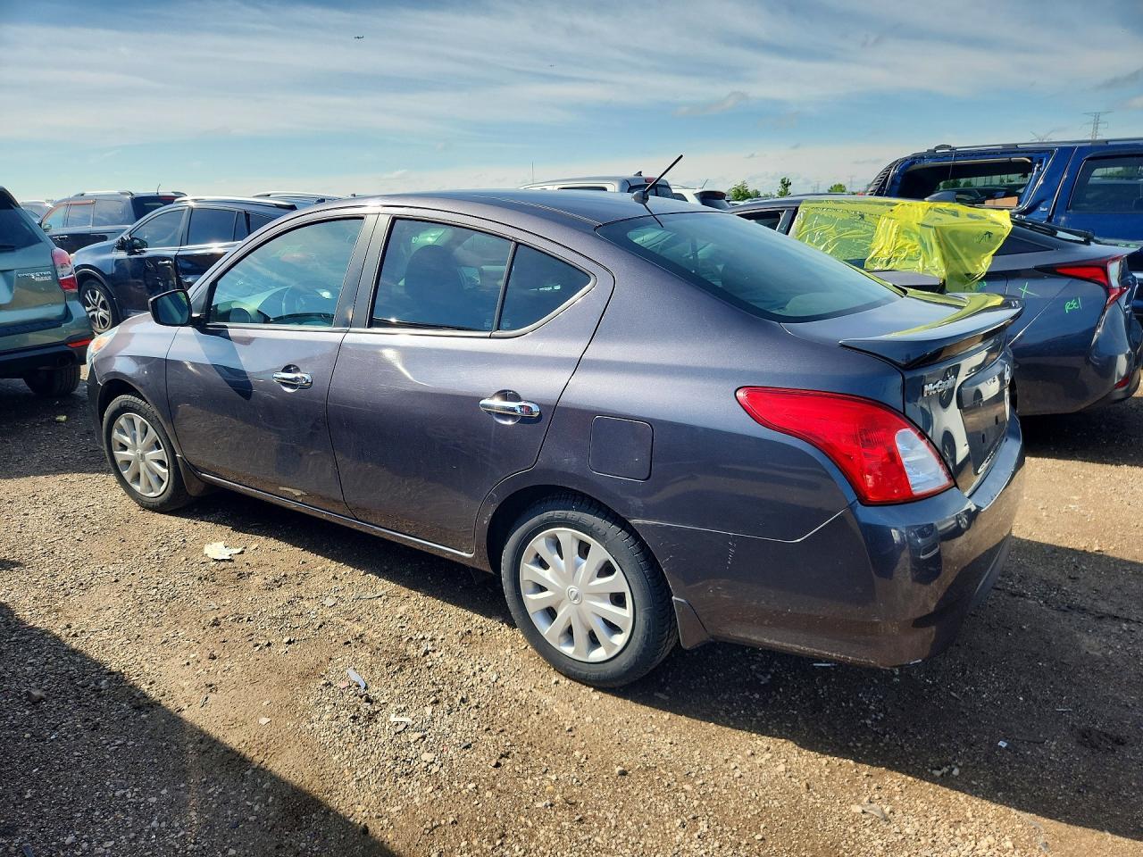 2015 NISSAN VERSA — фото 2