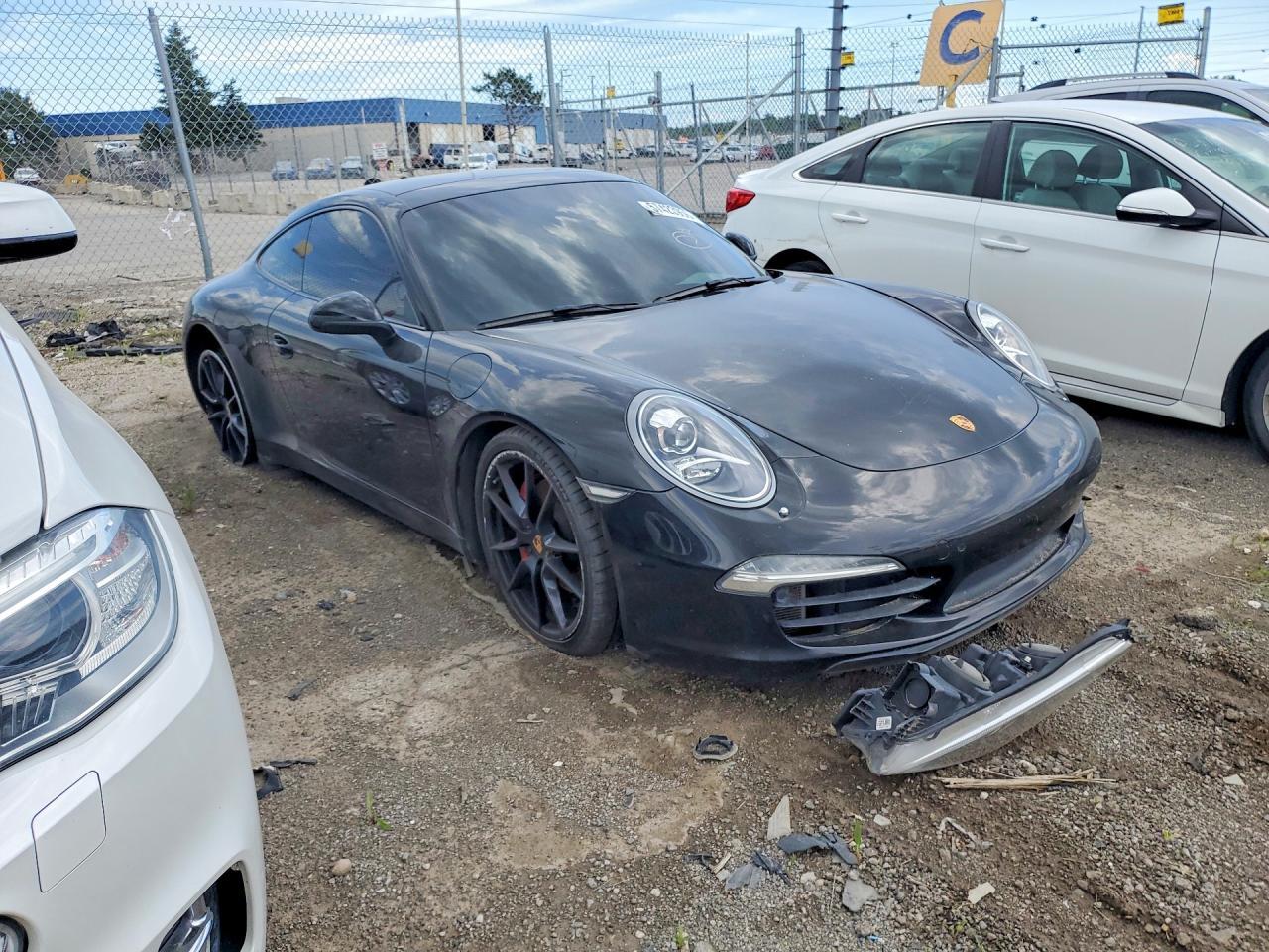 PORSCHE 911