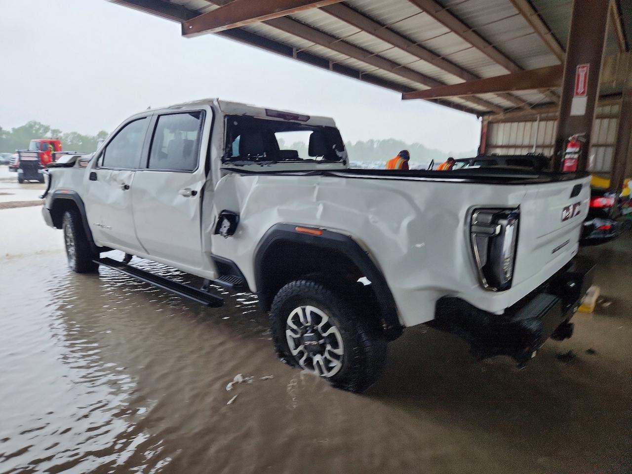GMC SIERRA