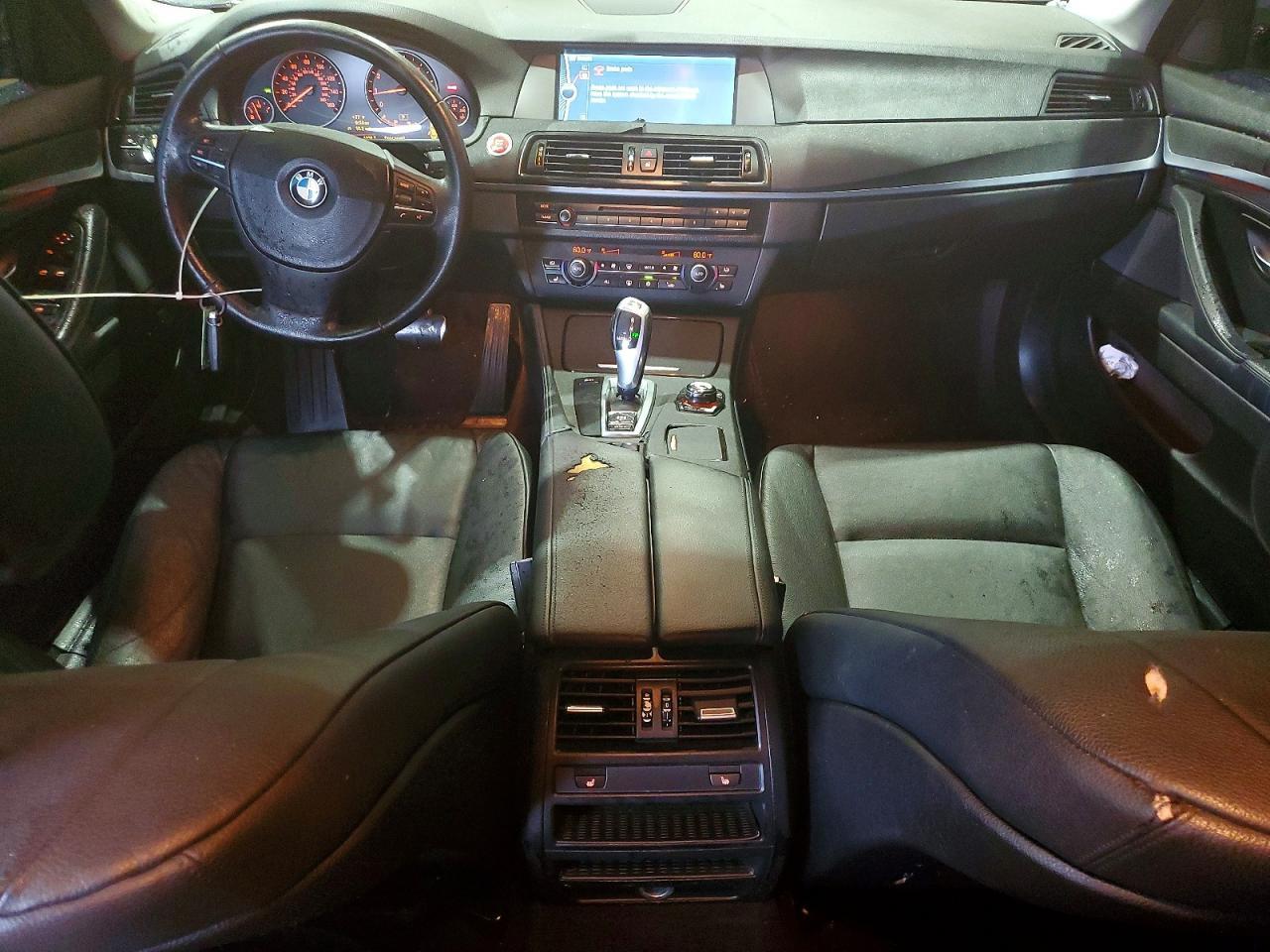2011 BMW 5 SERIES — фото 8