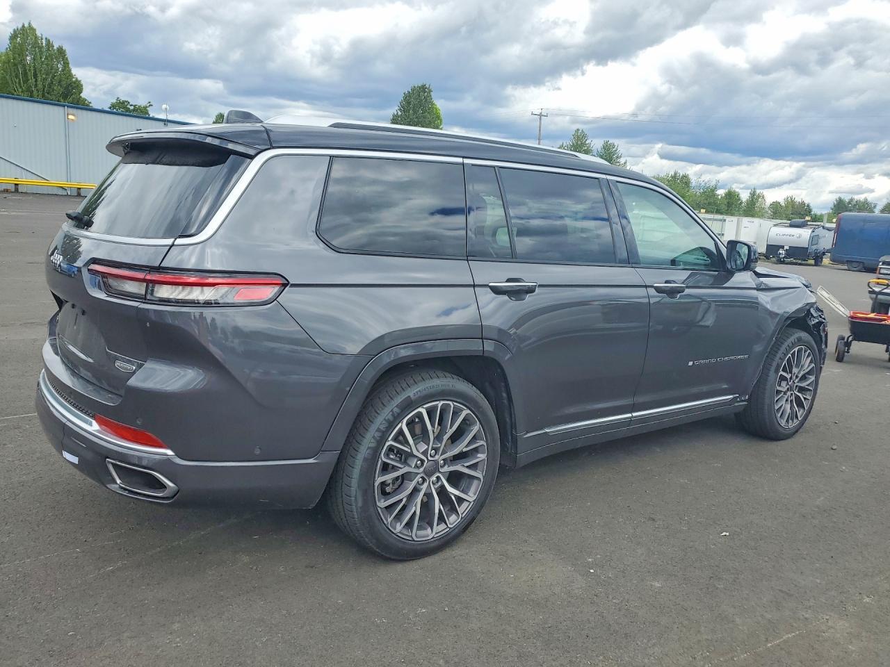 2023 JEEP GRAND CHEROKEE — фото 3