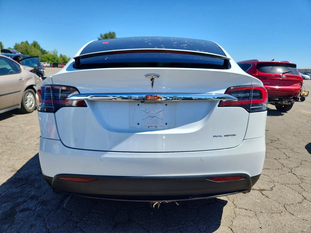 2020 TESLA MODEL X — фото 6
