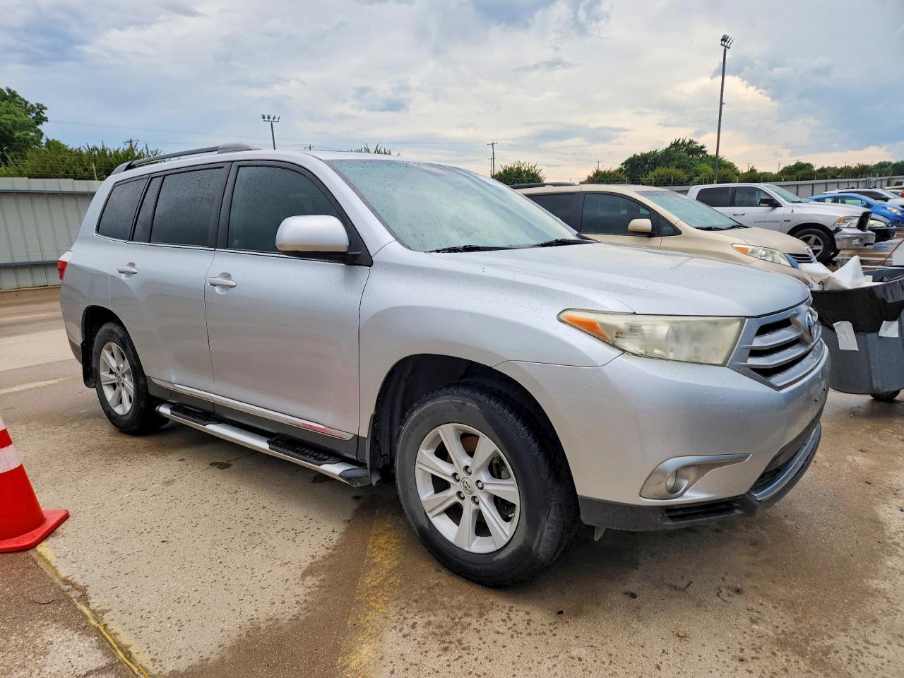 2012 TOYOTA HIGHLANDER — фото 4