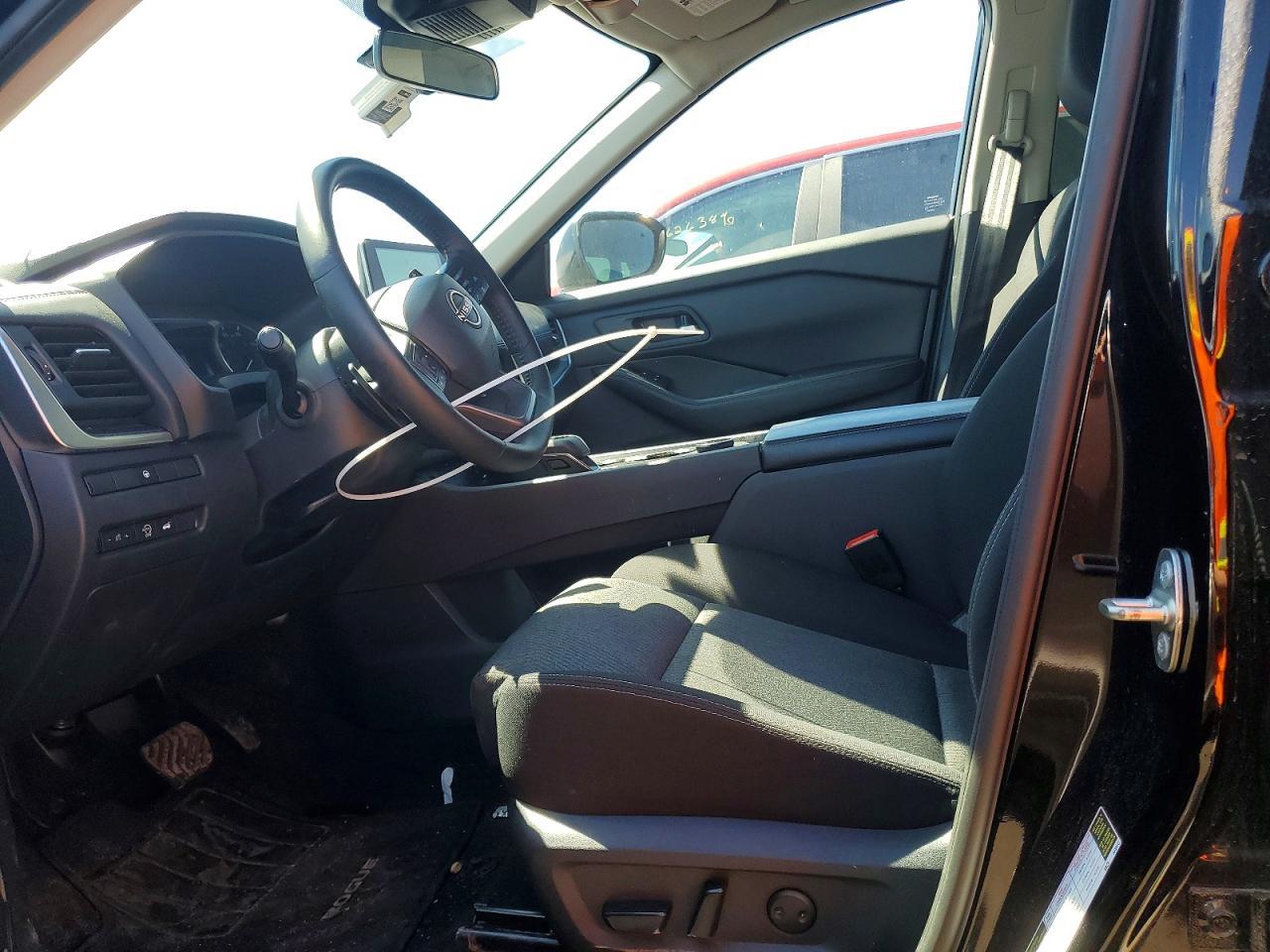NISSAN ROGUE