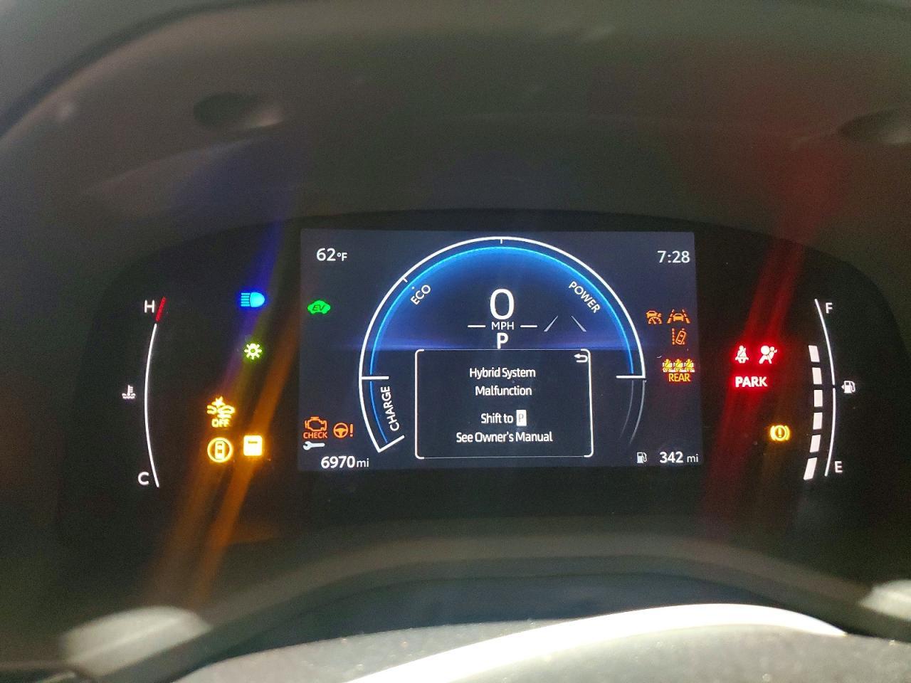 2025 TOYOTA CAMRY HYBRID — фото 9